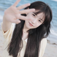 清纯头像女生,唯美清新，展现独特气质”